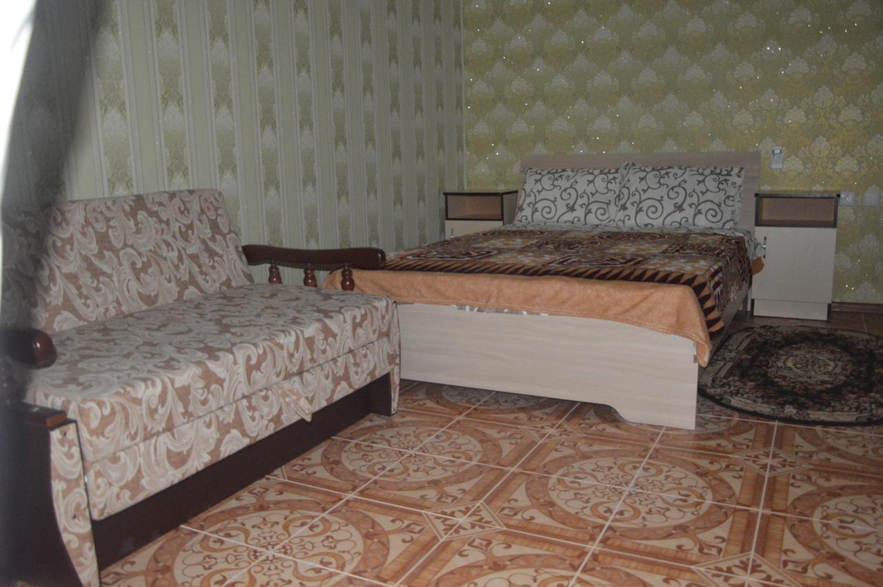 Balcony Hotell Zaliznij Port Eksteriør bilde
