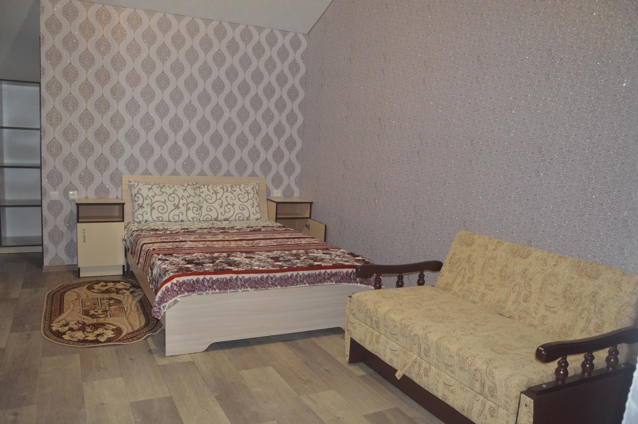 Balcony Hotell Zaliznij Port Eksteriør bilde
