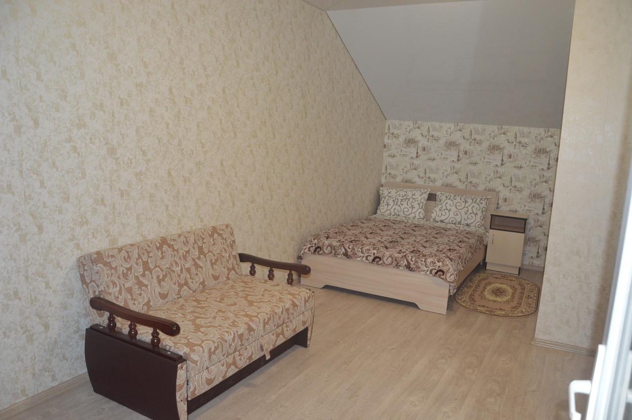 Balcony Hotell Zaliznij Port Eksteriør bilde